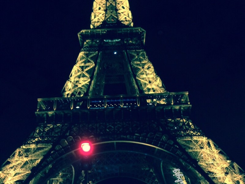 Paris – What a dance! Lady in iron, dance with&nbsp;me!
