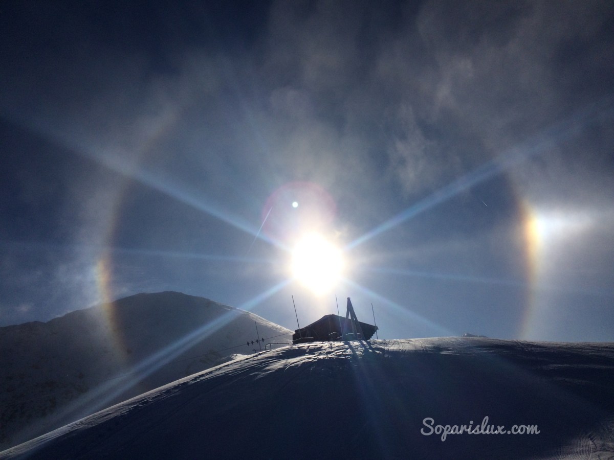 A rainbow nimbus, un halo d arc en ciel! Let it&nbsp;Shine.
